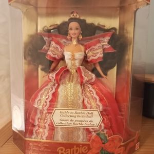 HAPPY Holiday Barbie Doll 1997
